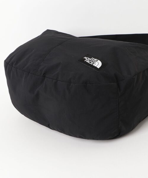 「THE NORTH FACE」 ワンポイントショルダーバッグ ONE SIZE ブラック メンズの画像