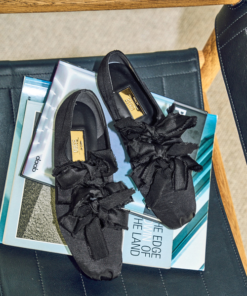 【新品】値下げ❗️GRISEサテンリボンバレリーナ リボン付きフラットシューズ FLAT（フラット） バレエシューズ パンプス 「追加/WEB限定」GRISE