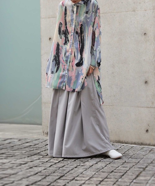 antiqua（アンティカ） ブラウス シャツ 水彩プリント風アート柄シアー