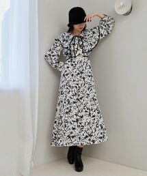 ワンワン MAJESTIC LEGON（マジェスティックレゴン） ワンピース フリルカラー