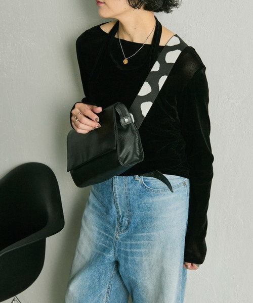 ear PAPILLONNER（イア パピヨネ） ショルダーバッグ バッグ 「本革