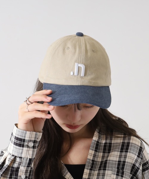 YSL ベージュキャップ 調整可能 男女兼用 ニューエラ YSL モノグラム キャップ | Saint Laurent サン
