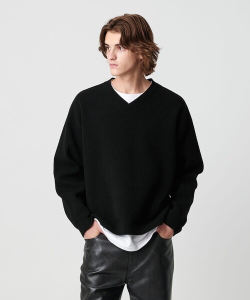 60％オフ　RomaRo ブラック Vネック セーター 60％オフ RomaRo ブラック Vネック セーター