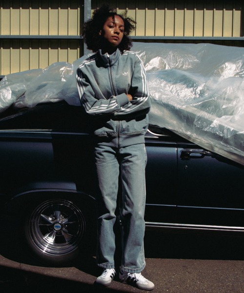 adidas（アディダス） ジーンズ adidas DENIM FIREBIRD TRACK PANTS