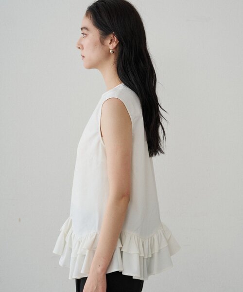 loungedress ラウンジドレス　袖フリル　ブラウス　ホワイト　白　半袖 Loungedress（ラウンジドレス） ブラウス シャツ フリルオフショル