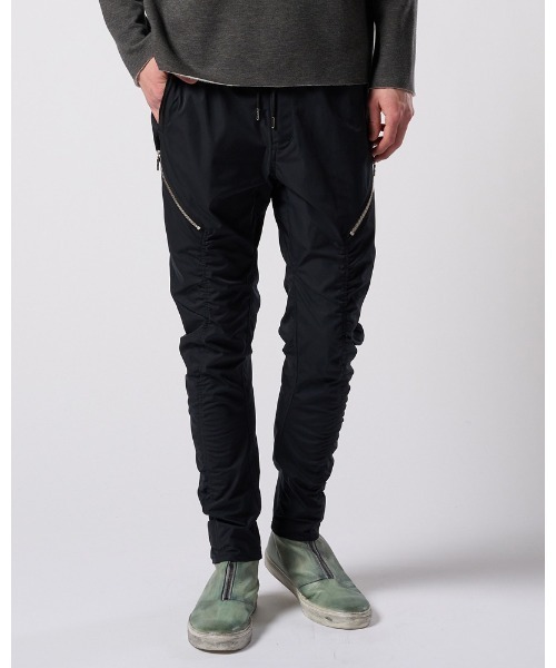 カーゴパンツ puckering banana teck pants メンズの画像