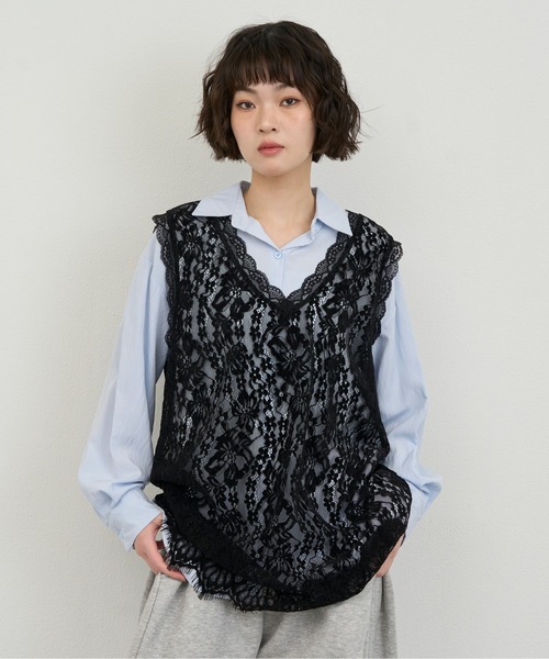 黒のノースリーブチュニックレースジャーナルスタンダードラックスデニムに合わせたり NUJOH ベスト ジレ Lace Sleeveless Tunic Top / レースノースリーブ