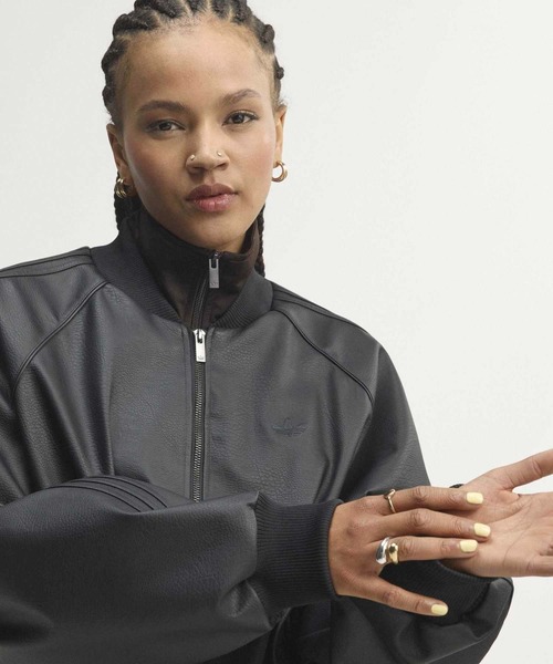 adidas（アディダス） ジャージ プレザー SST オーバーサイズ トラック