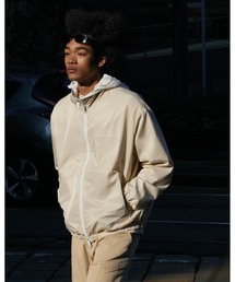 Armani Exchange ホワイトナイロンジャケット XS Armani Exchange ホワイトナイロンジャケット XS（ARMANI