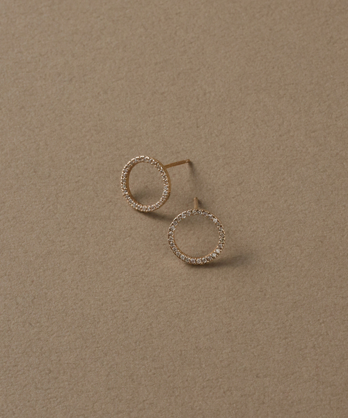 Lilas ピアス サークルダイヤピアス K10（両耳） レディース