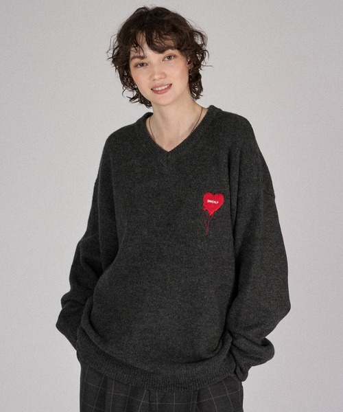 ONCILY セーター ニット MELTY HEART LOGO V-NECK KNIT