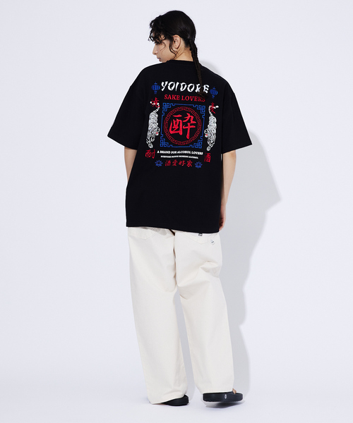 【YOIDORE/ヨイドレ 】スーベニアTシャツ2/ 酒愛好家/ユニセックス YOIDORE/ヨイドレ 】スーベニアTシャツ2/ 酒愛好家/ユニセックス