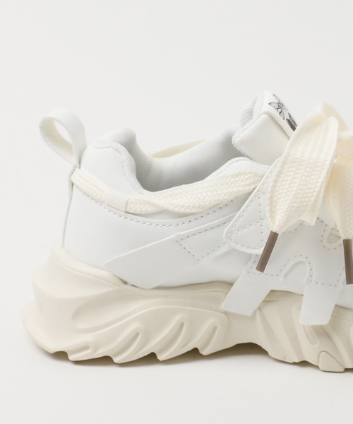 URBAN CHERRY（アーバンチェリー） スニーカー ダブルリボンデザイン