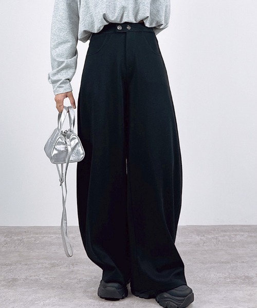 CLOTHY ワイドパンツ パンツ 「後ろにタックを入れた立体的な