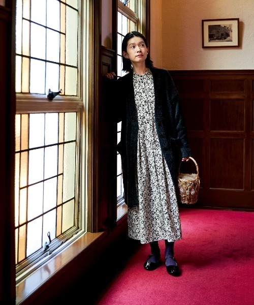 Sunny clouds（サニークラウズ） ワンピース 薔薇に覆われた魔女