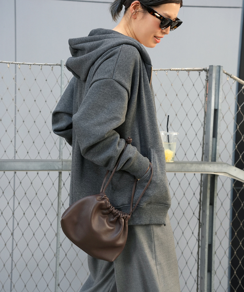 新品未使用CELERIセルリレザーポーチ CELERI/セルリ】レザーポーチ（ショルダーバッグ）｜Deuxieme Classe