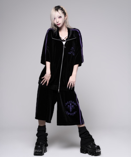 REFLEMレフレム オーバーサイズジャージ ストライプ REFLEM（レフレム） ジャージ 「REFLEM/レフレム」クロス刺繍ベロア