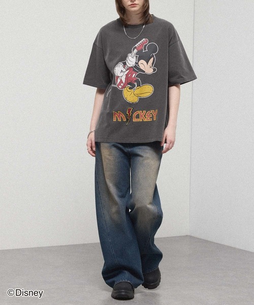Disney（ディズニー） tシャツ 「Exclusive」 Vintage Rock'n Roll Tee