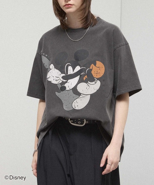 Disney（ディズニー） tシャツ 「Exclusive」 Vintage Rock'n Roll Tee