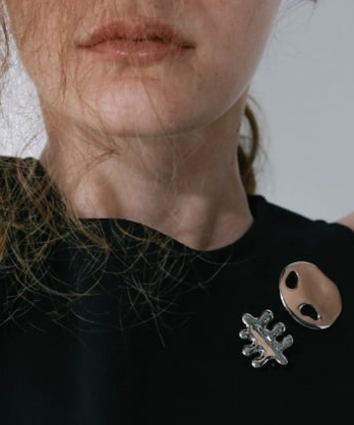 ブローチ 「IRIS 47」puddle brooch/プダル ブローチ レディース