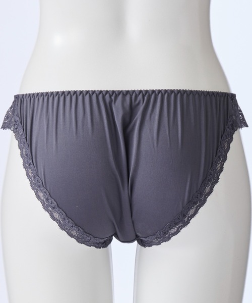 Due Perle（ドゥペルル） ブラジャー ショーツセット 「しっかり美胸