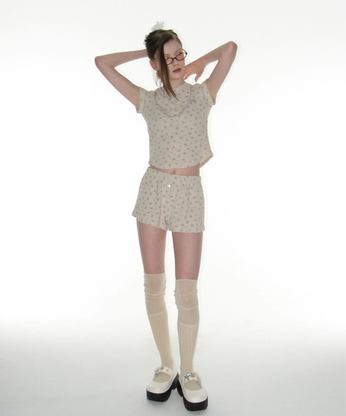tシャツ 「CRANK」FLOWER HENLEY NECK TOP / 「クランク」フラワーヘンリーネックTシャツ レディース CRANK（クランク）の「【CRANK】FLOWER HENLEY NECK TOP