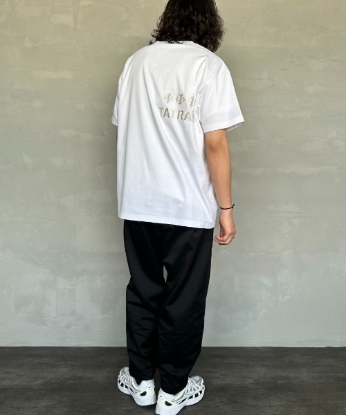 【TATRAS 】タトラス/NUNKI ヌンキ トップス/Tシャツ/国内発送 TATRAS/タトラス] NUNKI ブランドロゴ ショートスリーブTシャツ