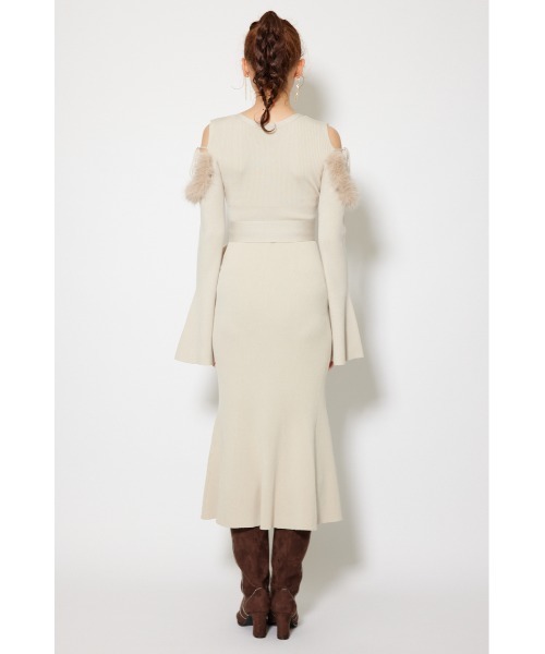 ワンピース 「2025AW」many wayショルダーフェイクファーニット