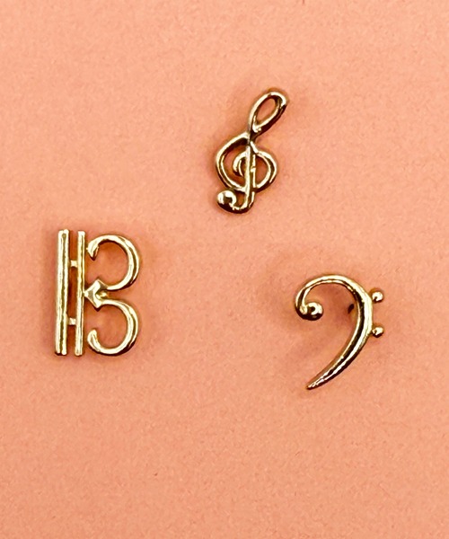クラリネット&ト音記号 ゴールドピアス♬ gargle（ガーグル） ピアス ガーグル：MUSICシリーズ 音楽記号 ト音
