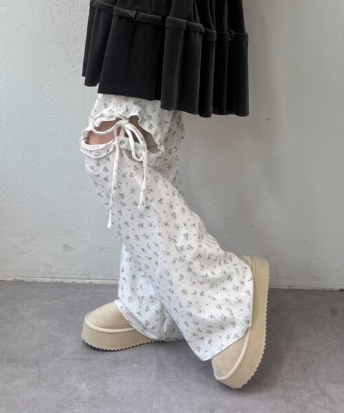 w closet（ダブルクローゼット） パンツ リボンフリルパンツ