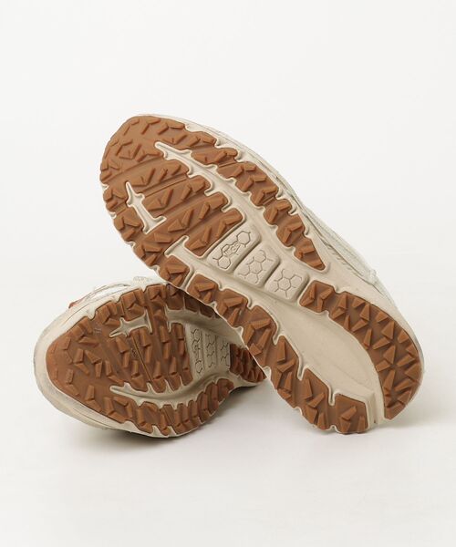 「UGG」 ローカットスニーカー 24 ベージュ レディースの画像