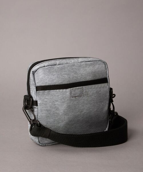 Calvin Klein（カルバン・クライン） ショルダーバッグ クロスボディ