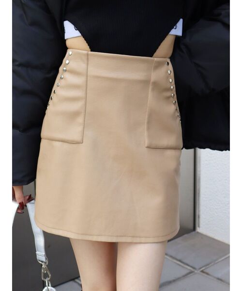 EVRIS（エヴリス） スカート フェイクレザースタッズミニスカート