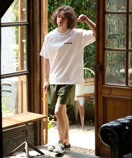 UN-FILLED tシャツ mt9099- GERBERA HAND POP ART -HEAVY WEIGHT