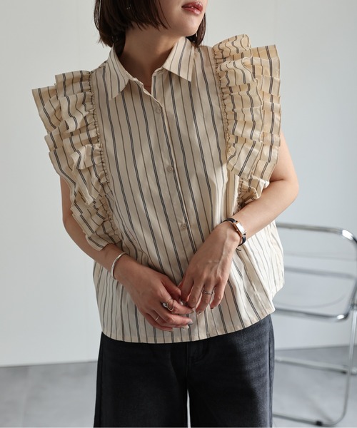 【美品✨】45R フリルシャツ　ブラウス　コットン100% 日本製　手洗い可 美品✨】45R フリルシャツ ブラウス コットン100% 日本製 手洗い