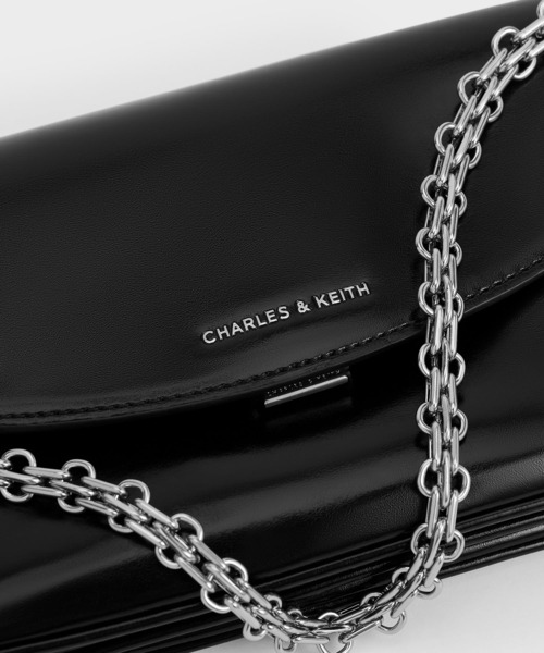 CHARLES ＆ KEITH ショルダーバッグ バッグ Caia カイア