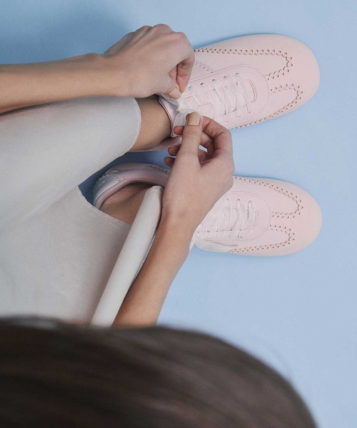 CHARLES ＆ KEITH スニーカー ハート シアーレーススニーカー