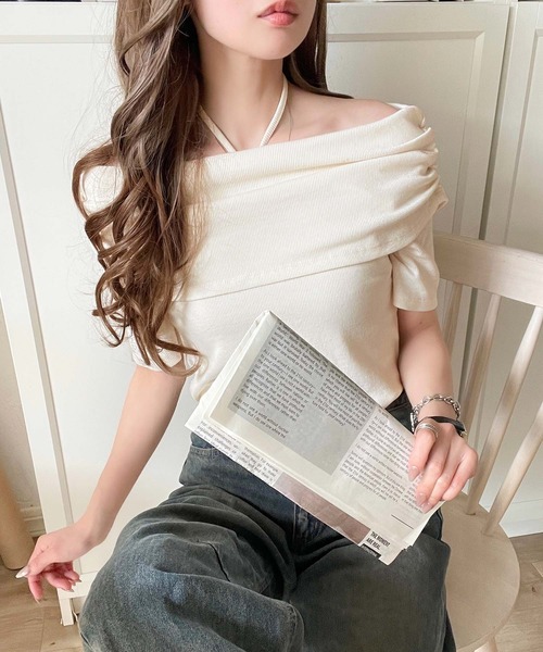 classicalelf（クラシカルエルフ） tシャツ 視線を奪う、美デコルテ