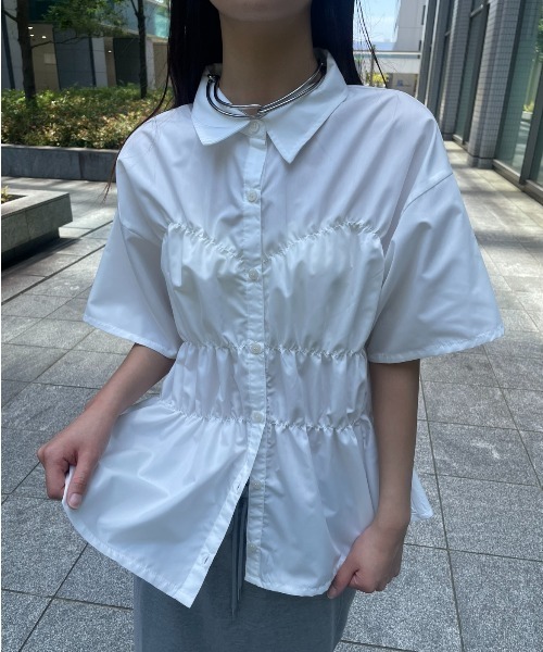 AIC. ブラウス シャツ シャーリングハーフスリーブシャツ