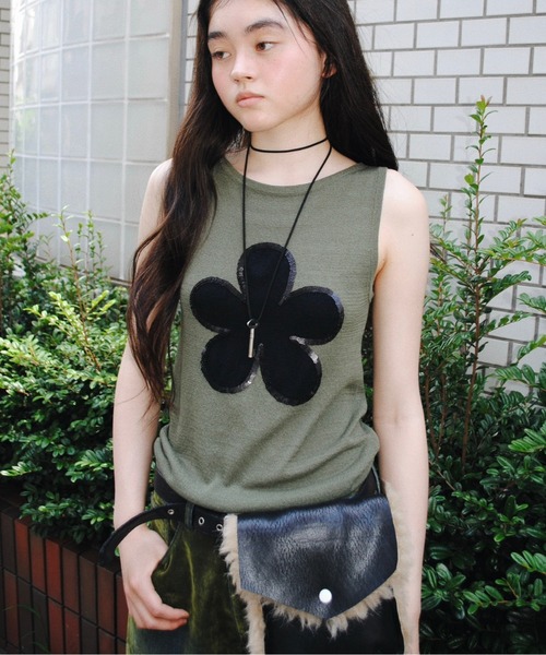 タンクトップ ノースリーブ flower motif spangle sleeve-less NT / スパンコールフラワーニット レディース セール】flower motif spangle sleeve-less NT / スパンコール