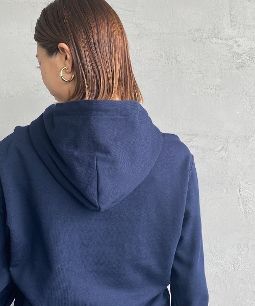 美品 Charlotte Lawrence Navy Blue パーカー L 美品 Charlotte Lawrence Navy Blue パーカー L 美品 Charlotte