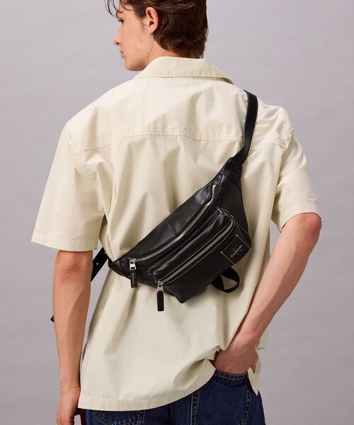 Calvin Klein（カルバン・クライン） ショルダーバッグ クロスボディ