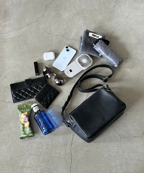 TVドラマ使用商品】Frec/WファスナースクエアショルダーBAG