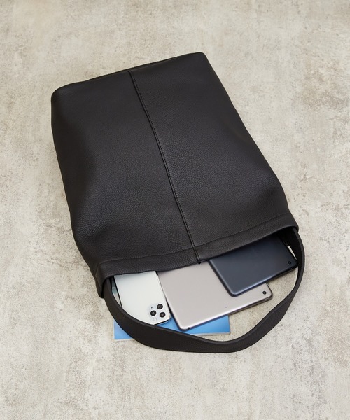バッグ ITTI MARY SHOULDER - PM / DIPLO SKY MARY SHOULDER - PM / DIPLO SKY｜サステイナブルレザーのミニ