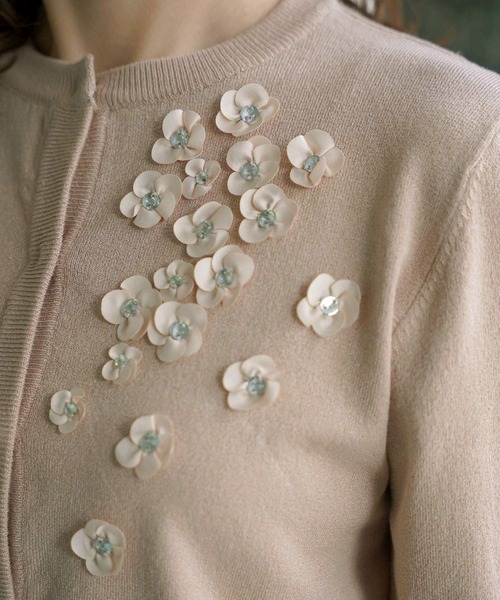 HUIT bouquet（ユイット ブーケ） カーディガン フラワーモチーフ