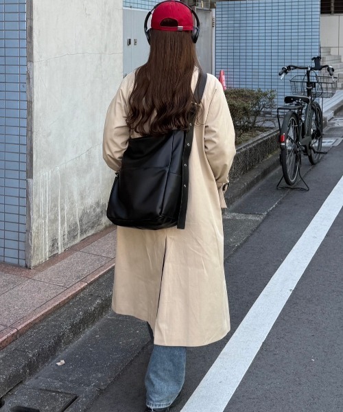 ぐちまゆ-マルチポーチ付きスクエアショルダーバッグ ぐちまゆ - マルチポーチ付きスクエアショルダーバッグ made in