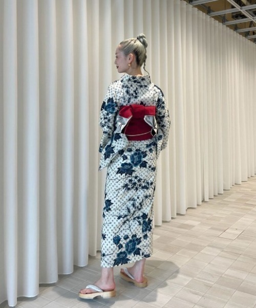 KEITA MARUYAMA（ケイタマルヤマ） 浴衣 × Ameri IVORY FLOWER YUKATA