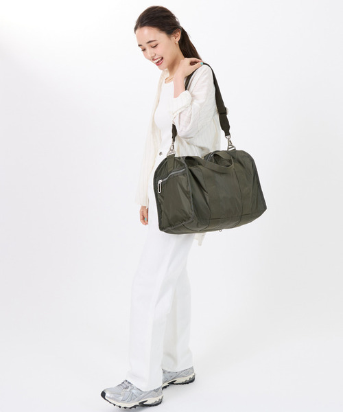 ボストンバッグ ESSENTIAL MEDIUM DUFFLE グラベルC レディース メンズの画像