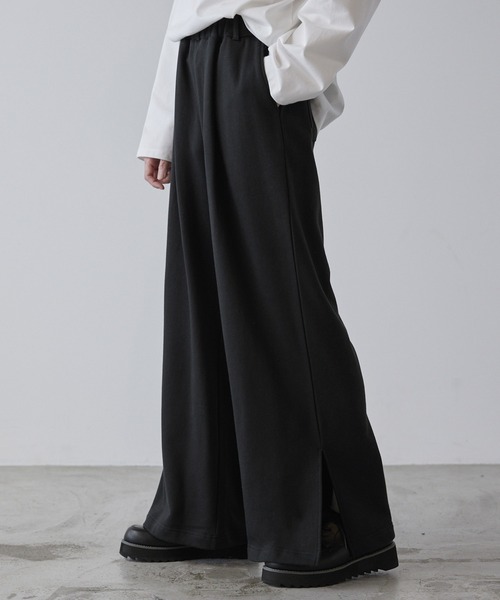 ★英国発*WEEKDAY*新作*ルーズフレアスウェットパンツ/DG★ CLEL スウェットパンツ ジャージ 「CLEL」Side Slit Flare Sweat