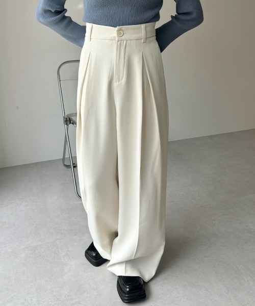 美脚 ストレート スラックス タック入り 上品 シンプルパンツ Ada. スラックス パンツ 「美脚シルエット」 センタータック